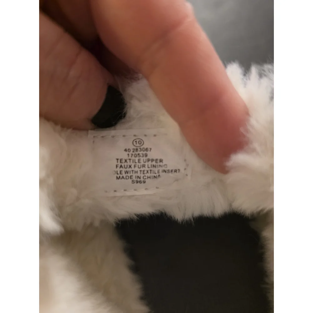 Tommy Bahama Faux Fur Lining Slip On Sneaker Womens Size 10 Memory Foam